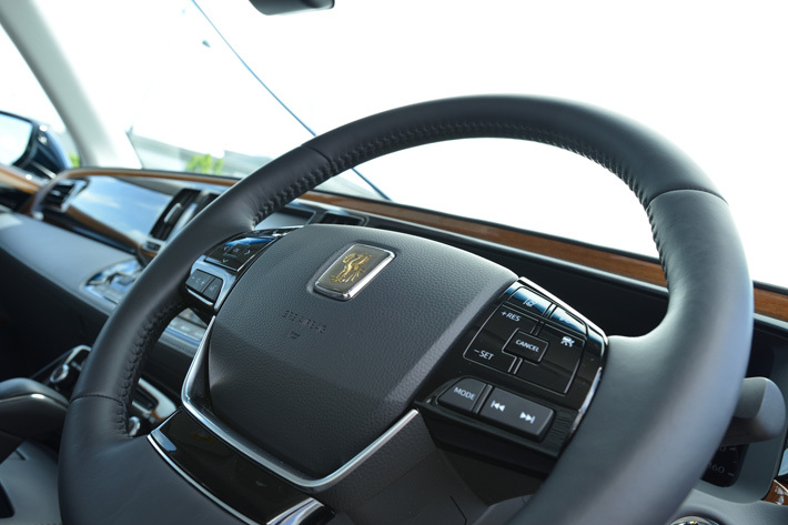 トヨタ新型センチュリー