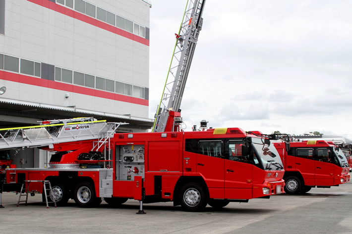 小型オフロード消防車「レッドレディバグ（Red Ladybug）」