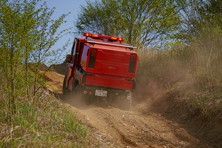 小型オフロード消防車「レッドレディバグ（Red Ladybug）」