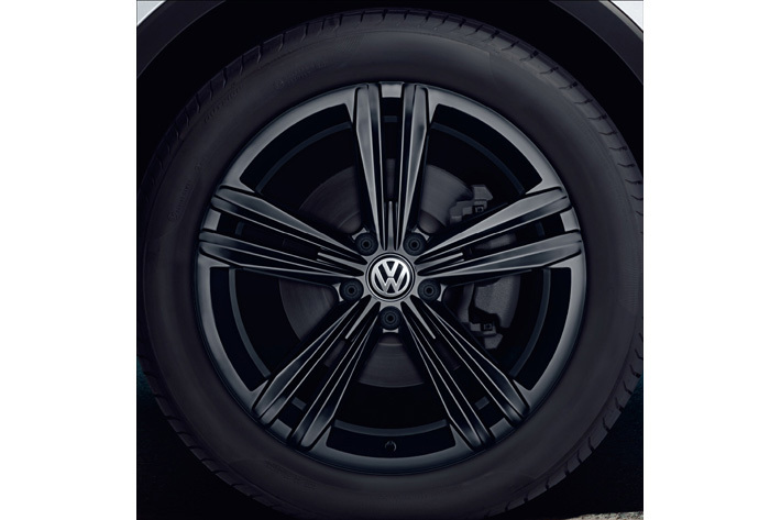 VW ティグアン TDI 4MOTION R-Line Black Style