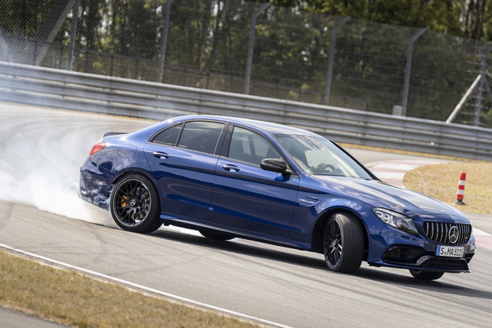 メルセデスAMG C 63 S（セダン）