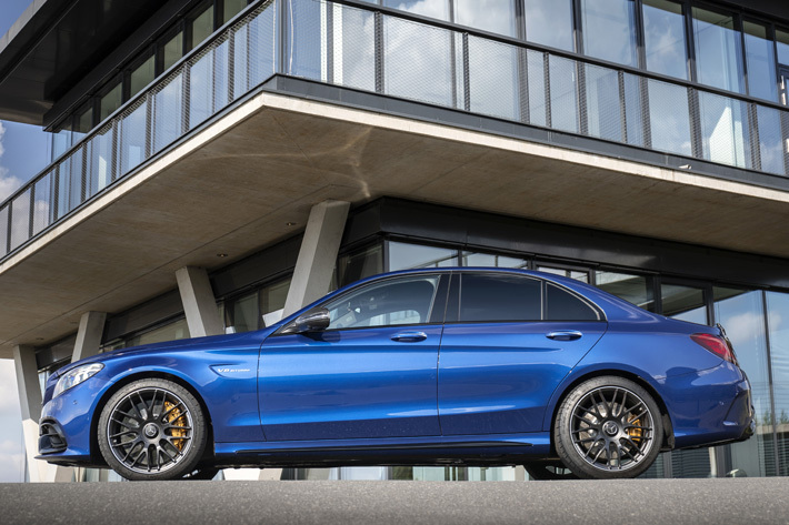 メルセデスAMG C 63 S（セダン）