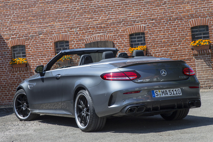 メルセデスAMG C 63 S（カブリオレ）