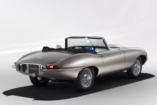 ジャガー「E-TYPE ZERO」