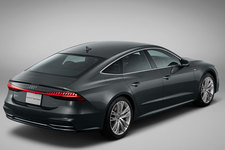 アウディ新型A7スポーツバック