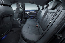 アウディ新型A7スポーツバック