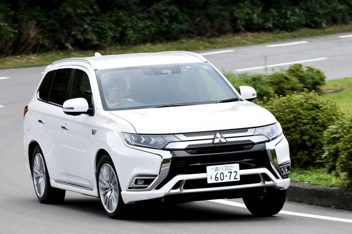 三菱 アウトランダーPHEV 2019年モデル G Premium Package