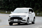 三菱 アウトランダーPHEV 2019年モデル G Premium Package