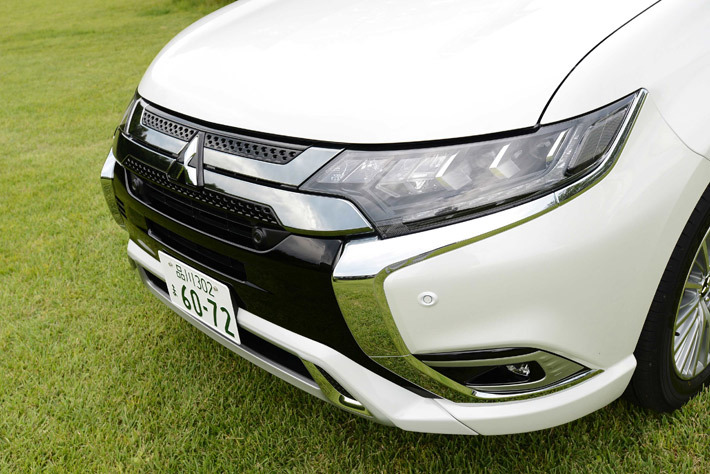 三菱 アウトランダーPHEV 2019年モデル G Premium Package