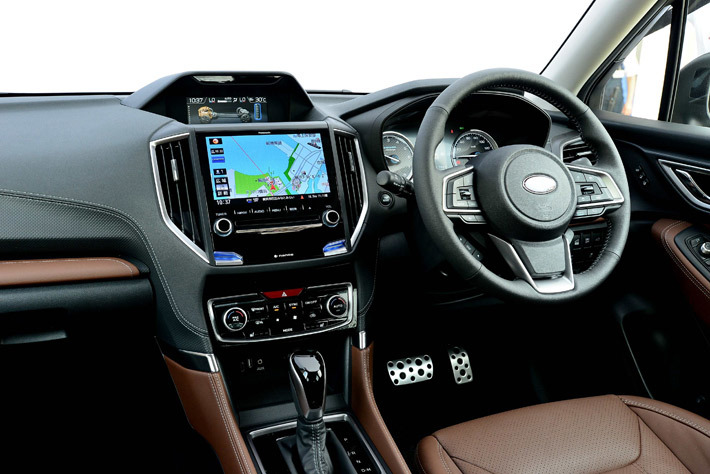 スバル 新型フォレスター Advance（アドバンス）