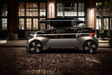 ボルボ、新自動運転コンセプトカー「360c」を公開