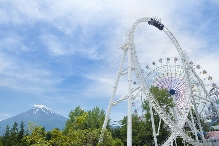 「トミカ」に富士急ハイランドの人気アトラクション「ド・ドドンパ」が登場！