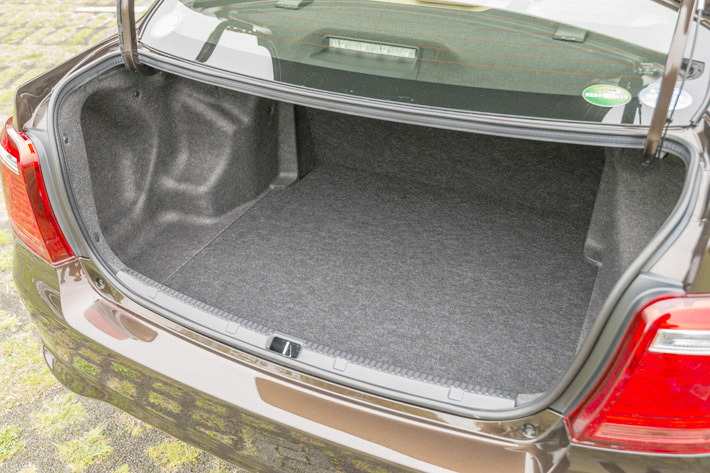 トヨタ カローラ アクシオ