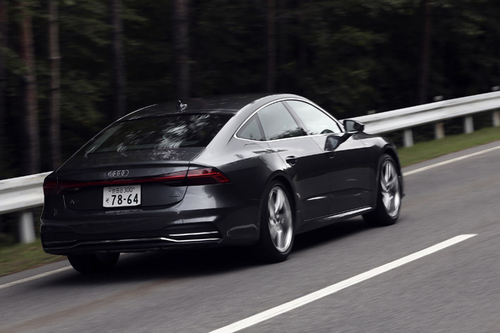 ウディ A7 Sportback S line 1st edition