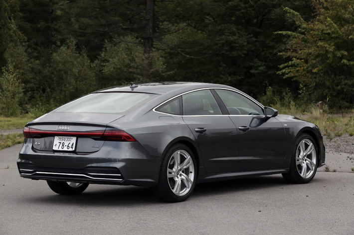 ウディ A7 Sportback S line 1st edition