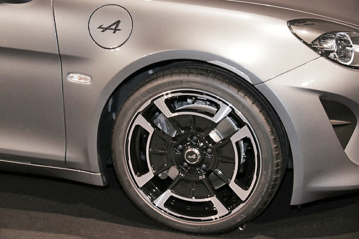 アルピーヌ 新型A110 リネージ