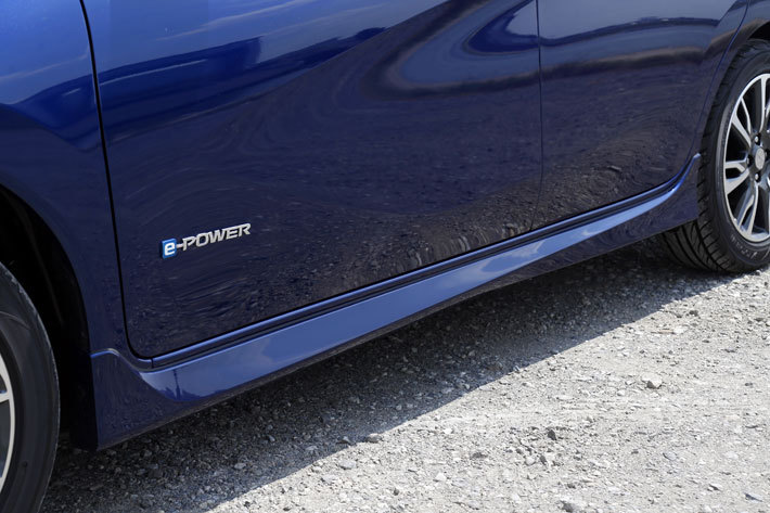 日産 ノート e-POWER AUTECH SPORTS SPEC