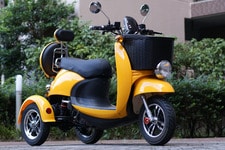 これからのセカンドカーは、これだ！ 日本初EV三輪ミニカー　JACKBIKE Q-1！