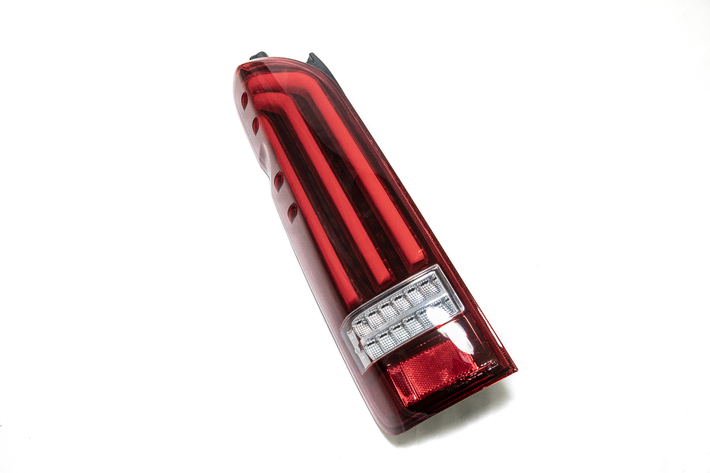 ハイエース　流れるウインカー　テールランプ Amazon | 信玄 LED テール ランプ ハイエース レジアスエース