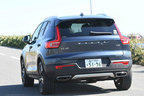 ボルボ XC40 T4 AWD Inscription