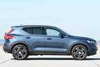 ボルボ XC40 T4 AWD Inscription