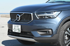 ボルボ XC40 T4 AWD Inscription