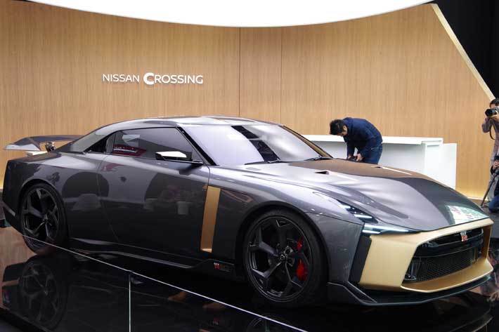 お値段1億円オーバーの特別なGT-R、銀座に降臨！|NISSAN CROSSINGにて「Nissan GT-R50 by Italdesign」が展示中