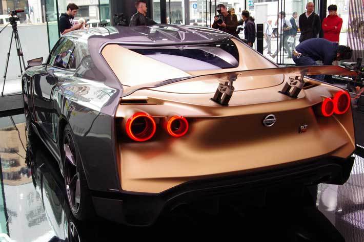 お値段1億円オーバーの特別なGT-R、銀座に降臨！|NISSAN CROSSINGにて「Nissan GT-R50 by Italdesign」が展示中