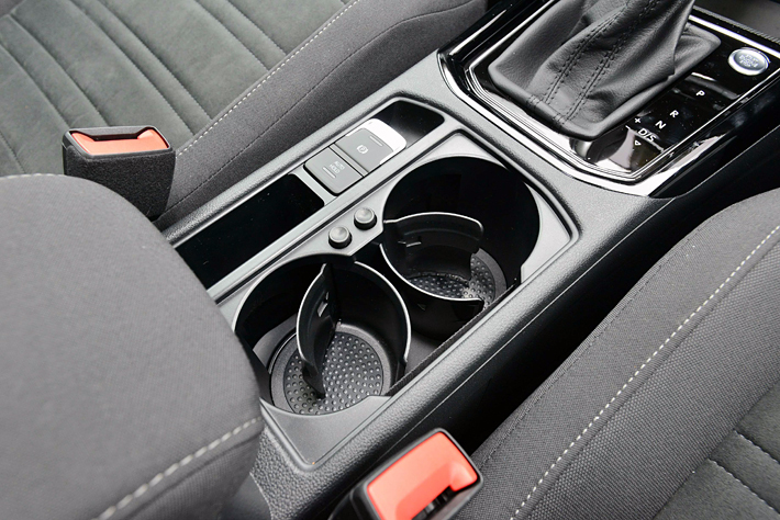 VW ゴルフトゥーランTDI