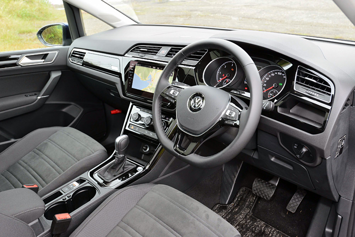 VW ゴルフトゥーランTDI