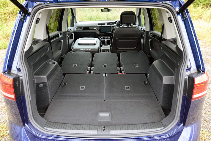 VW ゴルフトゥーランTDI