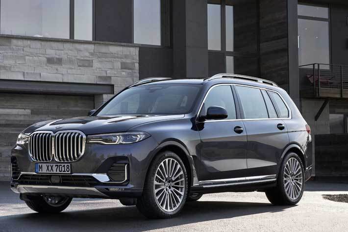 BMW X7登場