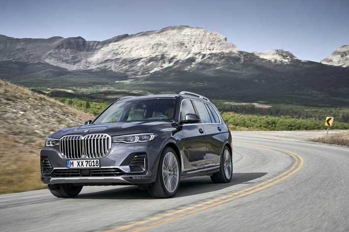 BMW X7登場