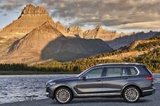 BMW X7登場