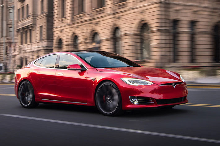 テスラ「Model S」「Model X」の1泊2日レンタルと宿泊券をセットでプレゼントする「 Tesla Autumn Trip 」キャンペーン実施！