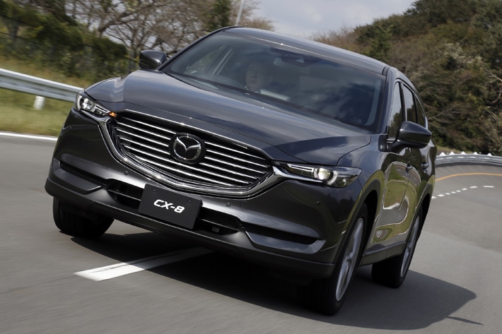 約5mの巨大ボディ 人気の3列suv Cx 8はコスパ最強だった 400万円台で買えるsuv フォトギャラリー Mota