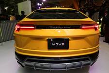 ランボルギーニ「ウルス」の日本でのデリバリーを祝し、初の音楽イベント「ランボルギーニナイト」開催