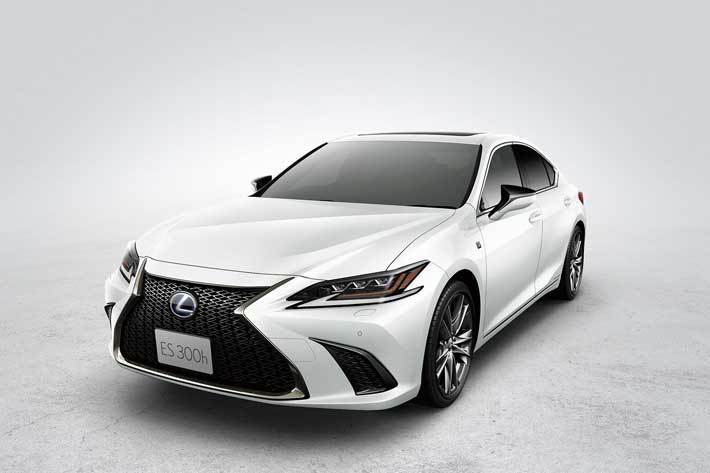 LEXUS、新型「ES」を発売