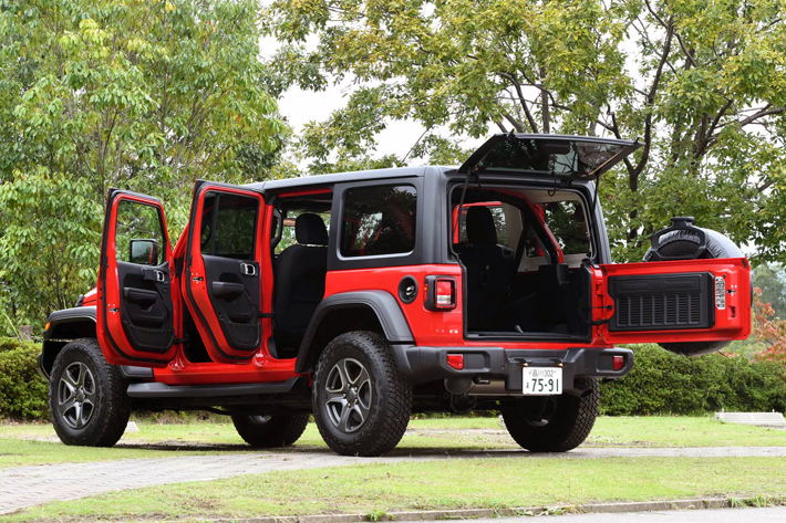 新型Jeep Wrangler(ジープ ラングラー) Unlimited SPORT[4ドア／2.0Lターボ／8AT／4×4]