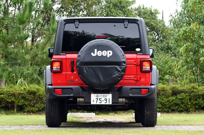 新型Jeep Wrangler(ジープ ラングラー) Unlimited SPORT[4ドア／2.0Lターボ／8AT／4×4]