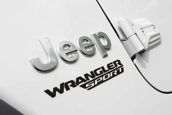 新型Jeep Wrangler(ジープ ラングラー) SPORT[2ドア／V6 3.6L／8AT／4×4]