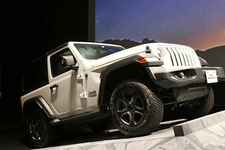 ジープ ラングラー、9年連続で「カスタマイズがアツいSUV」に