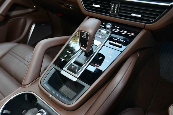 ポルシェ 新型カイエン S