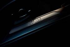 ダイナミック・ラグジュアリー・サルーン「XF」2019年モデル 2018年10月29日（月）より受注開始