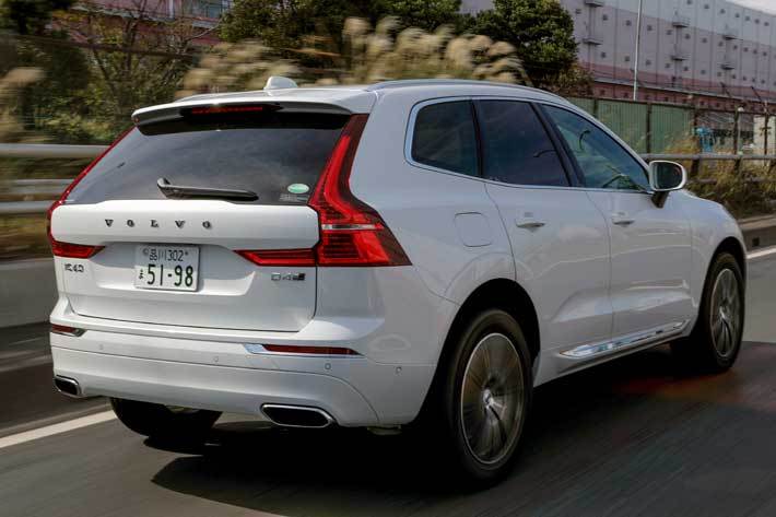 ボルボ XC60 D4 AWD インスクリプション(4WD)