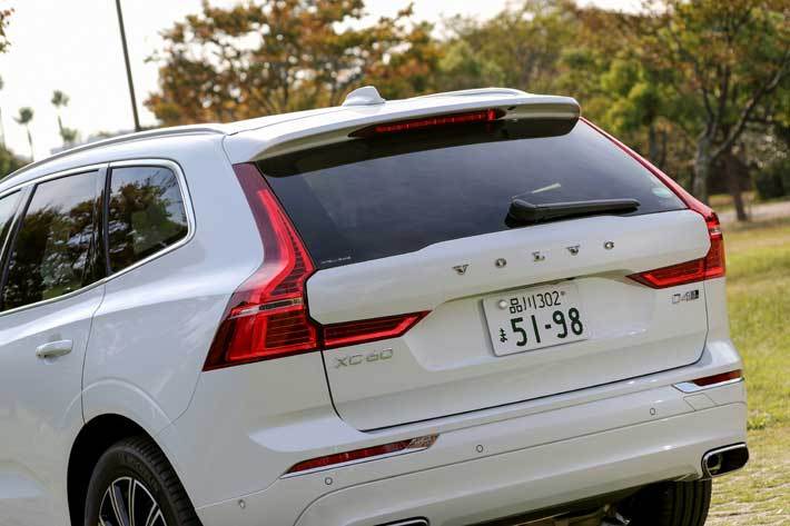 ボルボ XC60 D4 AWD インスクリプション(4WD)