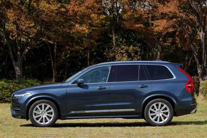 ボルボ XC90 T6 AWD インスクリプション(4WD)