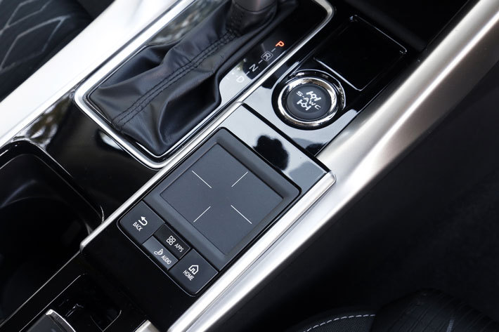 三菱 新型エクリプス クロス