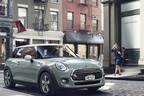 時代を超えて魅了する人気カラーを復刻させたレトロ・モダンな限定車「MINI ICE BLUE EDITION」「MINI ICE BLUE BLACK EDITION」を発表