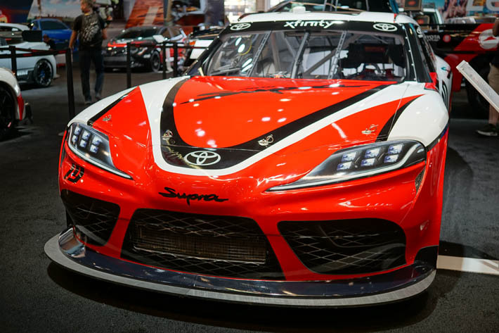 トヨタ 新型スープラ NASCARモデル